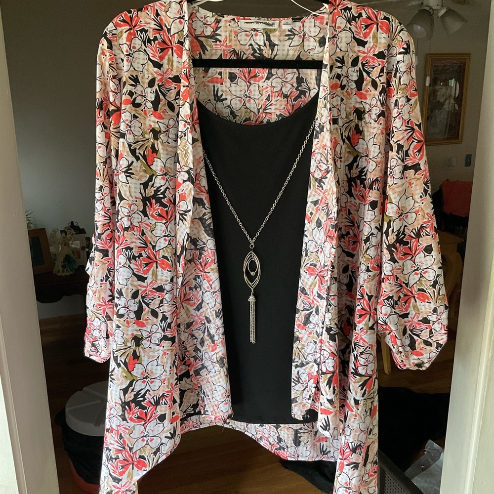 Notations Women’s Plus Size Shirt with Necklace